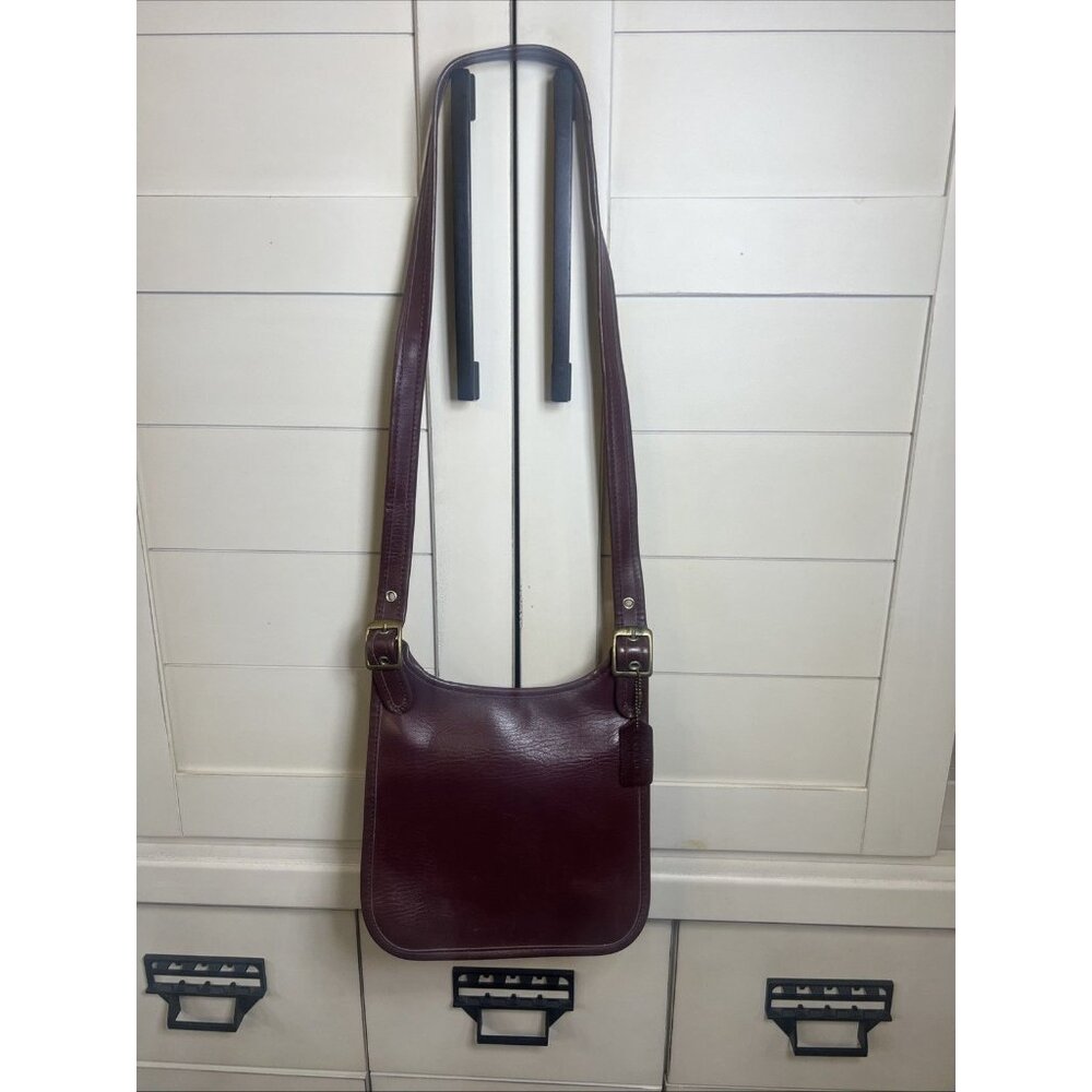 Vintage Coach (2004) Crossbody Slim Saddle Bag Hippie Red Leather Purse